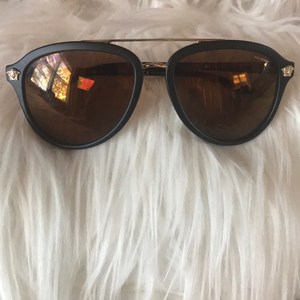 ***Authentic*** Polarized Versace Aviators🌟